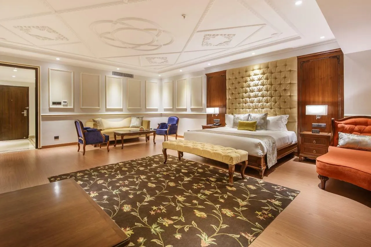 Hotel Shanker-Palatial Heritage Katmandu